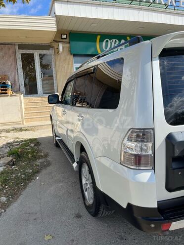 Mitsubishi Pajero 2008, 194,965 km - 3.0 l - Bakı