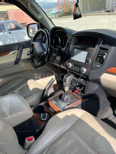 Mitsubishi Pajero 2008, 194,965 km - 3.0 l - Bakı