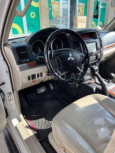 Mitsubishi Pajero 2008, 194,965 km - 3.0 l - Bakı