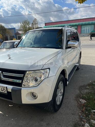 Mitsubishi Pajero 2008, 194,965 km - 3.0 l - Bakı