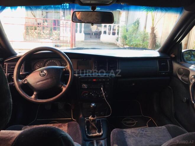 Opel Vectra 1998, 256,000 km - 1.6 l - Masallı