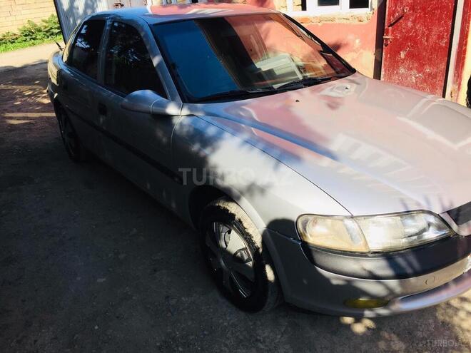 Opel Vectra 1998, 256,000 km - 1.6 l - Masallı