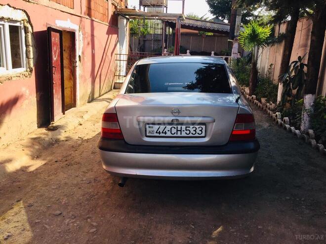 Opel Vectra 1998, 256,000 km - 1.6 l - Masallı