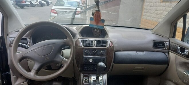Mitsubishi Chariot 2000, 225,000 km - 2.4 l - Bakı