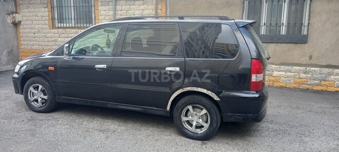 Mitsubishi Chariot 2000, 225,000 km - 2.4 l - Bakı