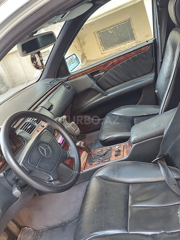 Mercedes E 240 1998, 337,000 km - 2.4 l - Bakı