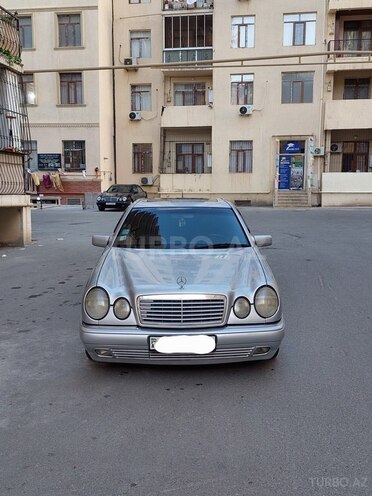 Mercedes E 240 1998, 337,000 km - 2.4 l - Bakı