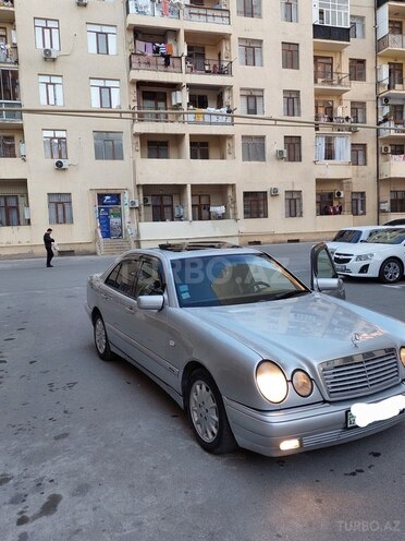 Mercedes E 240 1998, 337,000 km - 2.4 l - Bakı