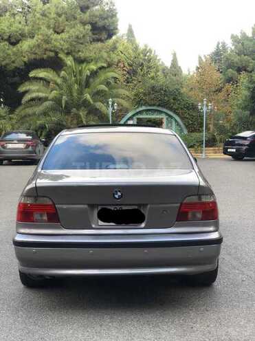 BMW 528 1999, 341,000 km - 2.8 l - Bakı
