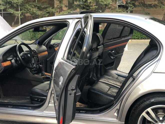 BMW 528 1999, 341,000 km - 2.8 l - Bakı