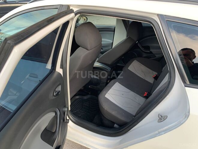SEAT Ibiza 2013, 204,000 km - 1.4 l - Bakı