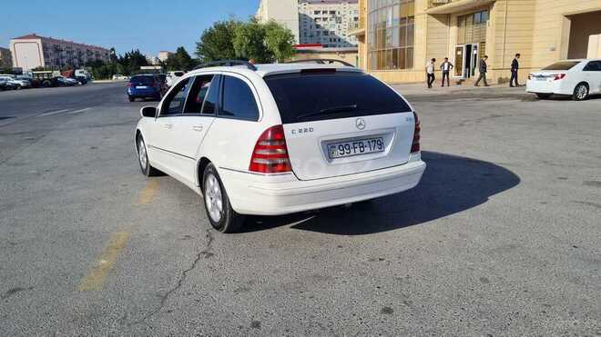 Mercedes C 220 2001, 394,000 km - 2.2 л - Sumqayıt
