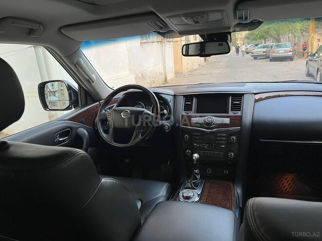 Nissan Patrol 2010, 115,000 km - 5.6 l - Bakı