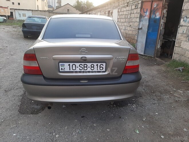 Opel Vectra 1996, 228,000 km - 1.6 l - Bakı