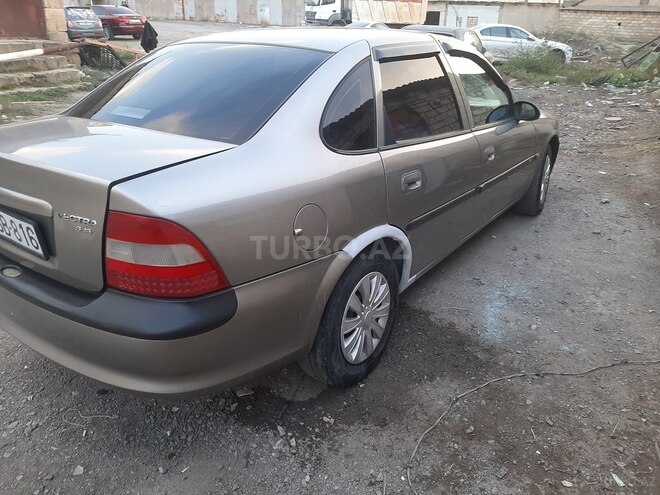 Opel Vectra 1996, 228,000 km - 1.6 l - Bakı