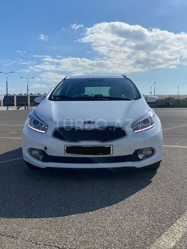 Kia Ceed 2013, 351,000 km - 1.4 l - Bakı