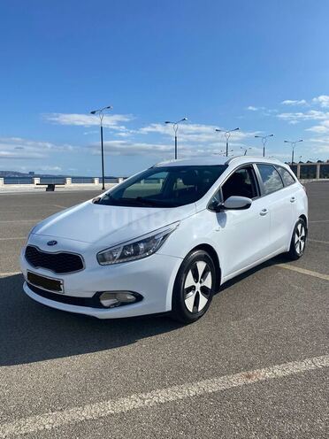 Kia Ceed 2013, 351,000 km - 1.4 l - Bakı