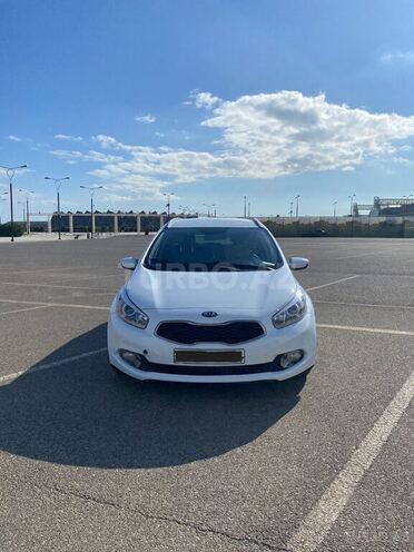 Kia Ceed 2013, 351,000 km - 1.4 l - Bakı