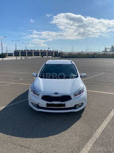 Kia Ceed 2013, 351,000 km - 1.4 l - Bakı