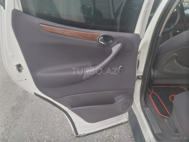 Mercedes A 160 2001, 194,000 km - 1.6 л - Bakı