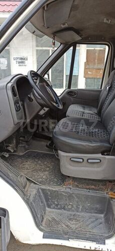 Ford Transit 2001, 365,000 km - 2.0 l - Qusar