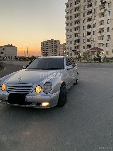 Mercedes E 220 2000, 459,000 km - 2.2 l - Şirvan