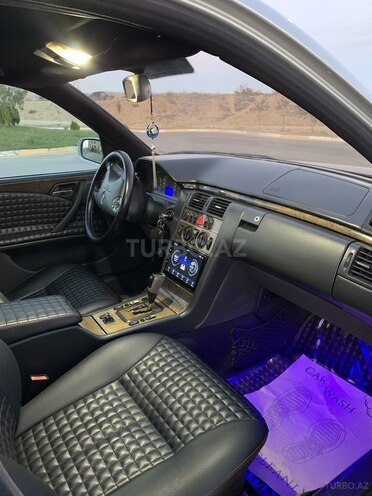 Mercedes E 220 2000, 459,000 km - 2.2 l - Şirvan