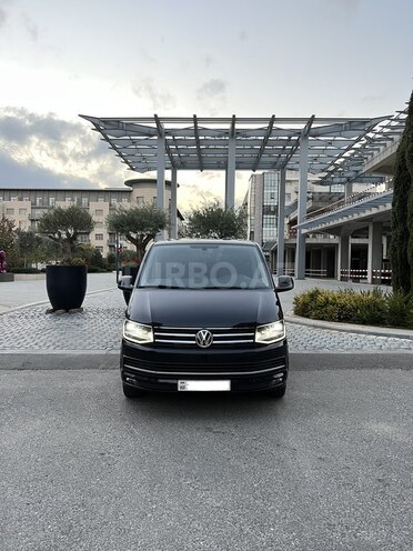 Volkswagen Multivan 2017, 80,000 km - 2.0 л - Bakı