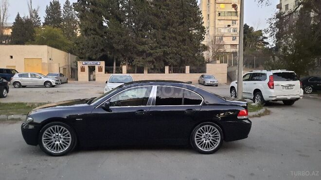 BMW 745 2001, 385,000 km - 4.4 l - Bakı