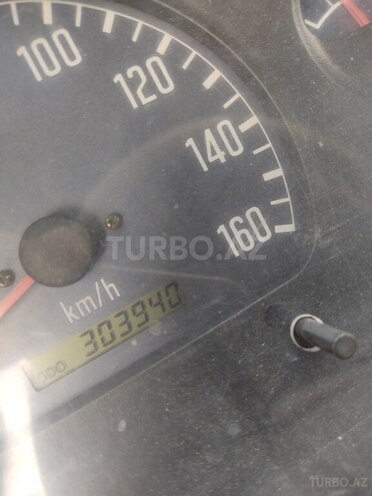 Isuzu NPR 66 L 2006, 303,000 km - 4.3 l - Bakı