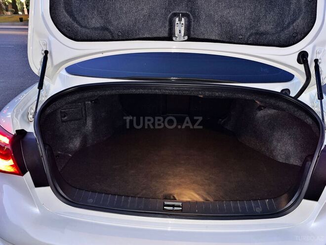 Infiniti Q50 2016, 96,000 km - 2.2 l - Bakı