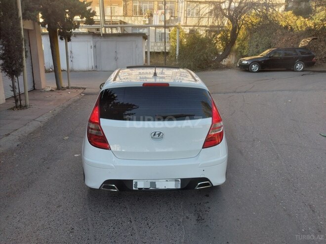 Hyundai i30 2009, 172,000 km - 2.0 l - Bakı