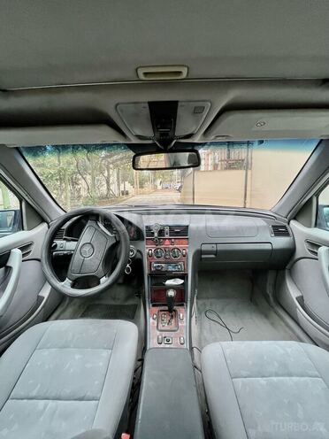 Mercedes C 220 2000, 610,465 km - 2.2 l - Bakı