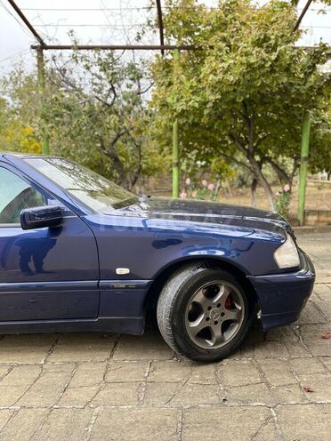 Mercedes C 220 2000, 610,465 km - 2.2 l - Bakı