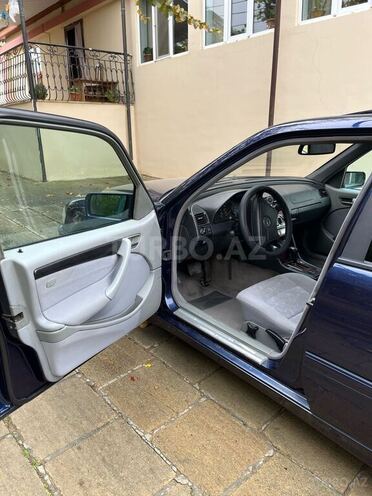 Mercedes C 220 2000, 610,465 km - 2.2 l - Bakı