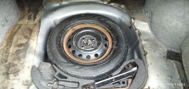 Opel Vectra 1994, 355,000 km - 1.8 l - Qax