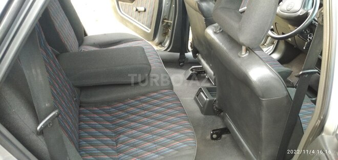 Opel Vectra 1994, 355,000 km - 1.8 l - Qax