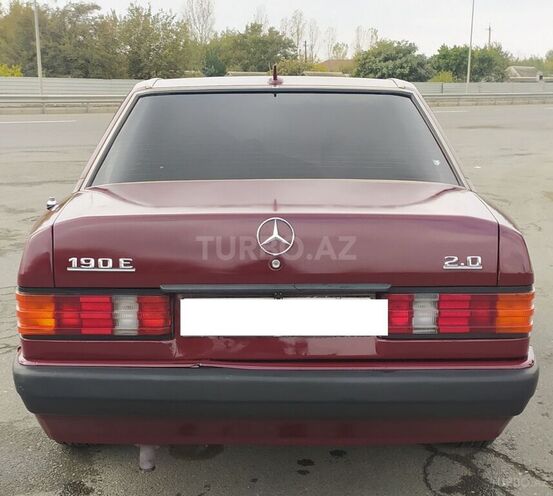 Mercedes 190 1990, 450,000 km - 2.0 l - Yevlax