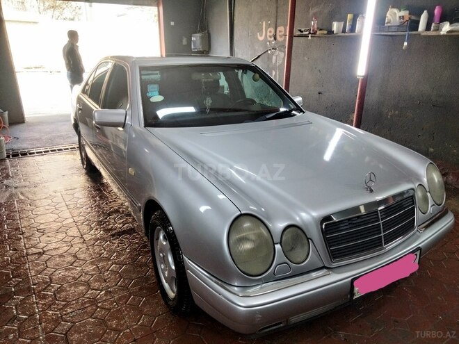 Mercedes E 230 1996, 320,000 km - 2.3 l - Bakı