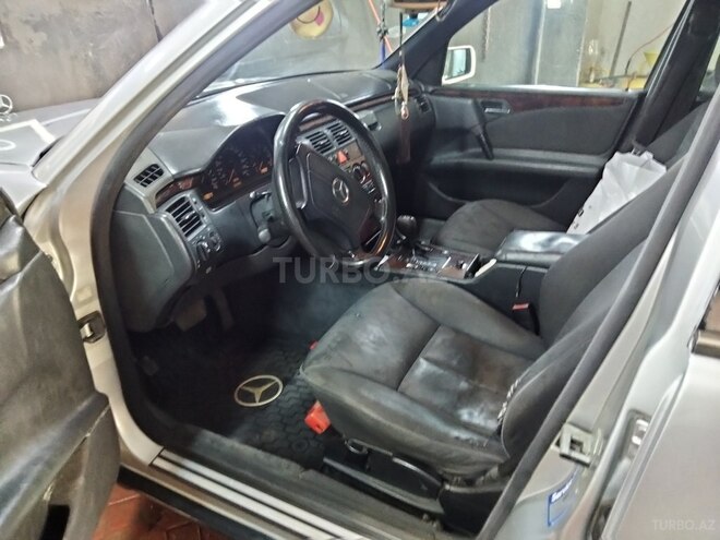 Mercedes E 230 1996, 320,000 km - 2.3 l - Bakı