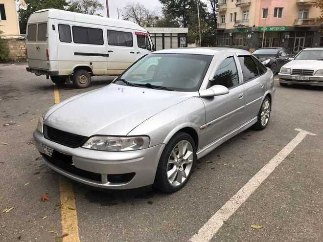 Opel Vectra 1999, 380,000 km - 2.0 л - Qusar