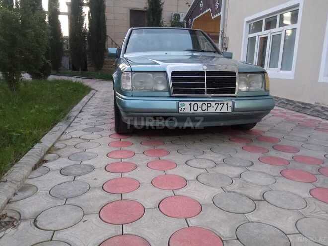 Mercedes E 200 1986, 352,810 km - 2.0 л - Masallı