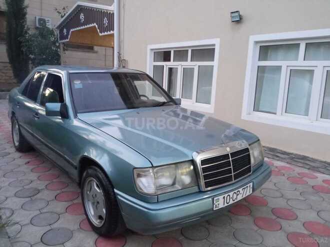 Mercedes E 200 1986, 352,810 km - 2.0 л - Masallı