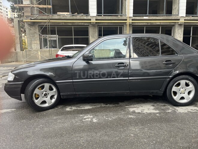 Mercedes C 220 1993, 520,000 km - 2.2 l - Bakı