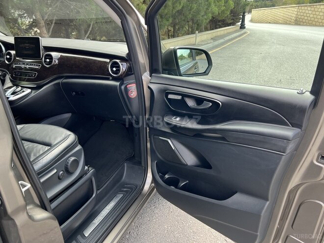 Mercedes V 220 2014, 218,000 km - 2.2 l - Bakı