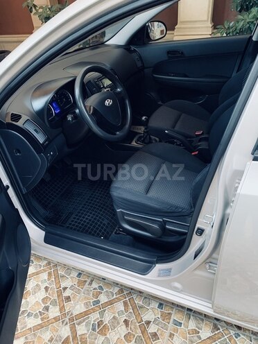 Hyundai i30 2008, 136,000 km - 1.6 l - Bakı