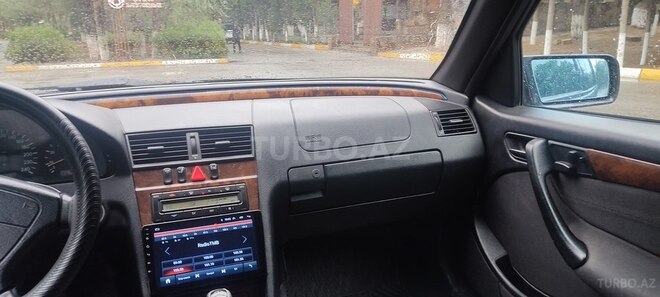Mercedes C 200 1999, 220,000 km - 2.0 l - Sumqayıt