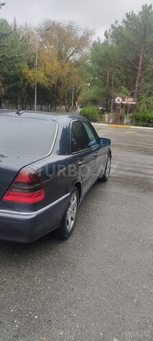 Mercedes C 200 1999, 220,000 km - 2.0 l - Sumqayıt