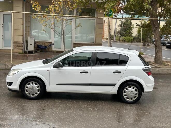 Opel Astra 2010, 190,000 km - 1.4 l - Bakı