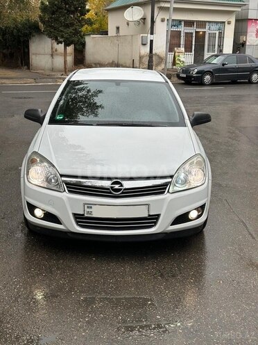 Opel Astra 2010, 190,000 km - 1.4 l - Bakı